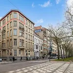 The Workspace W/Free Parking