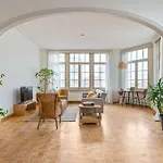 The Workspace W/Free Parking